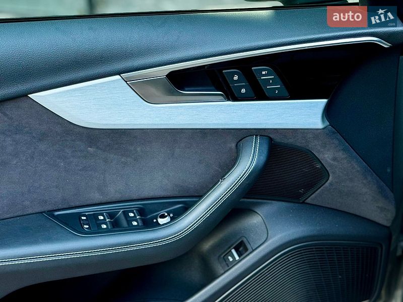 Седан Audi A4 2022 в Харькове