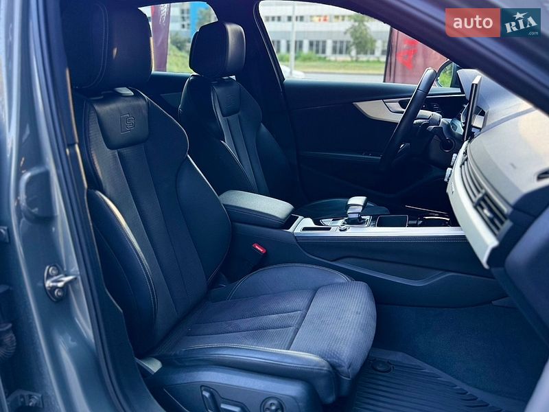 Седан Audi A4 2022 в Харькове