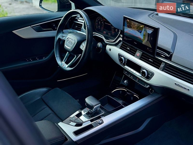 Седан Audi A4 2022 в Харькове