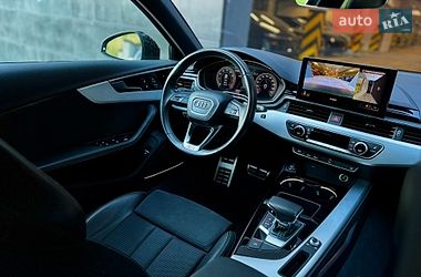 Седан Audi A4 2022 в Харькове