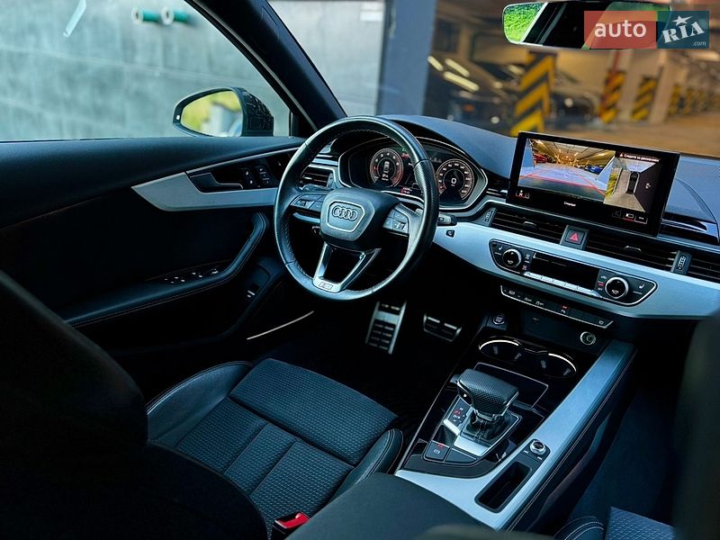 Седан Audi A4 2022 в Харькове