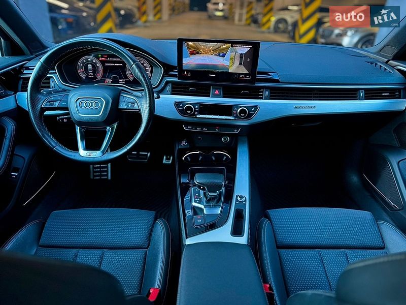 Седан Audi A4 2022 в Харькове