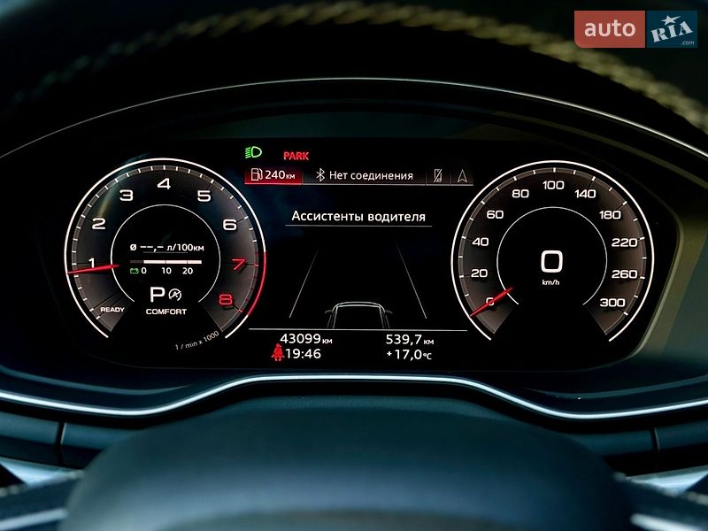 Седан Audi A4 2022 в Харькове