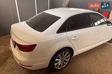 Седан Audi A4 2017 в Рівному