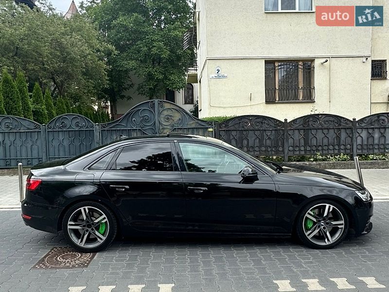 Седан Audi A4 2016 в Ивано-Франковске