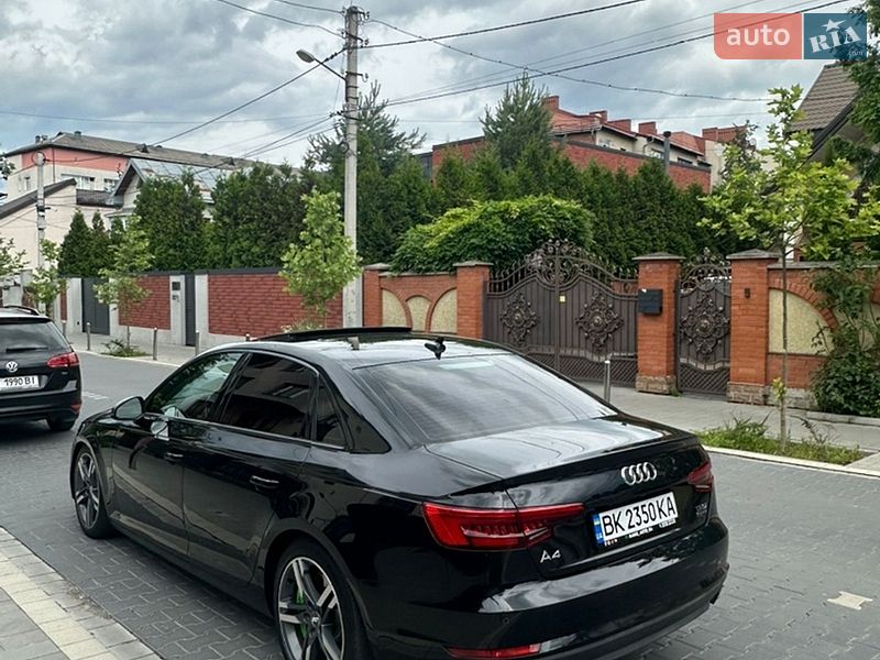 Седан Audi A4 2016 в Ивано-Франковске