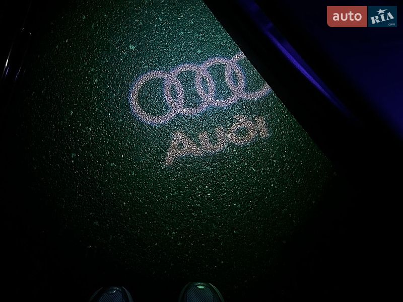Седан Audi A4 2016 в Ивано-Франковске