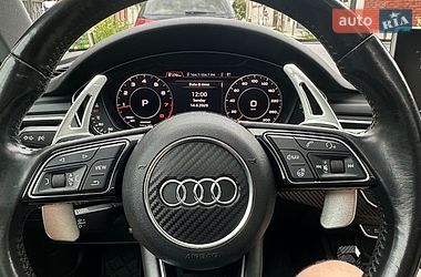 Седан Audi A4 2016 в Ивано-Франковске