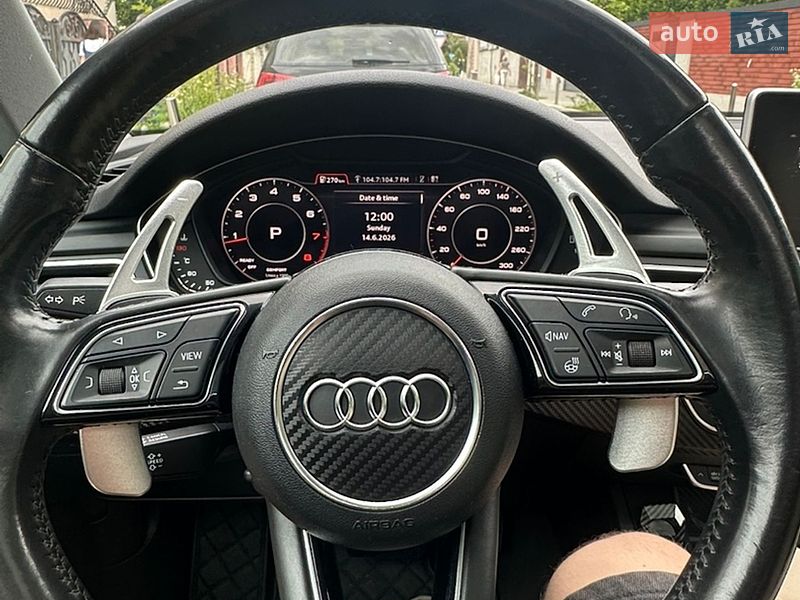 Седан Audi A4 2016 в Ивано-Франковске