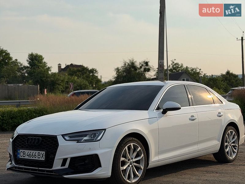 Седан Audi A4 2019 в Куликовке