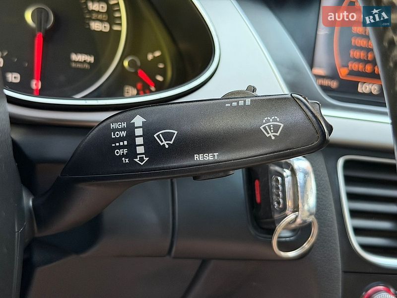 Седан Audi A4 2013 в Дніпрі