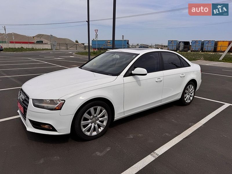 Седан Audi A4 2014 в Буче