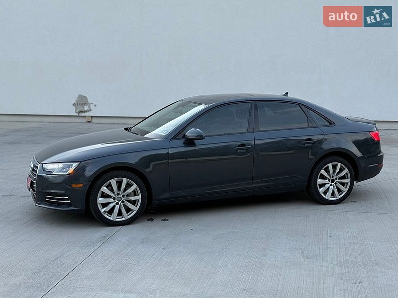 Седан Audi A4 2017 в Луцьку