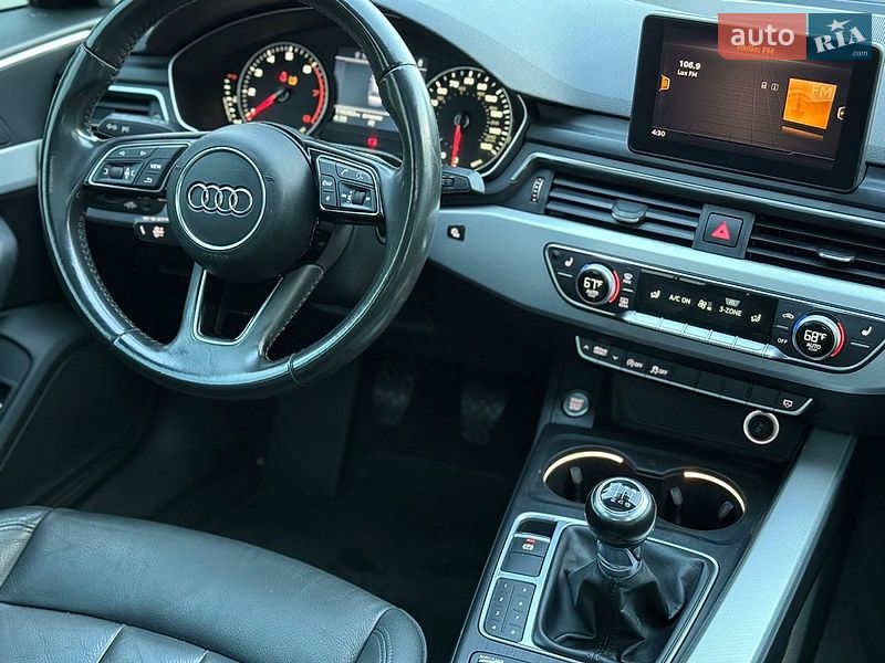 Седан Audi A4 2017 в Луцьку