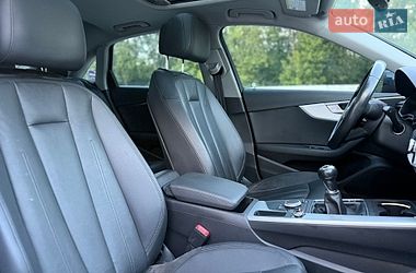 Седан Audi A4 2017 в Луцьку