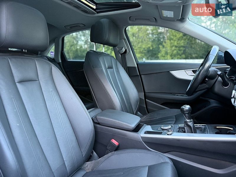 Седан Audi A4 2017 в Луцьку