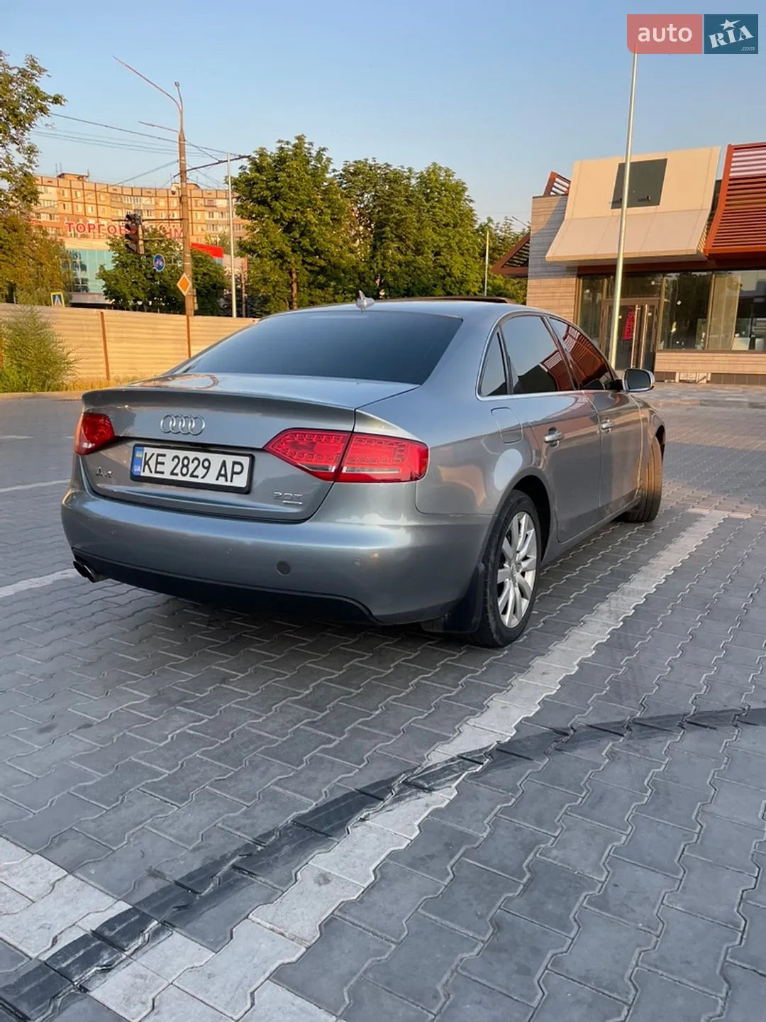 2011 Audi A4 - мініатюра 4