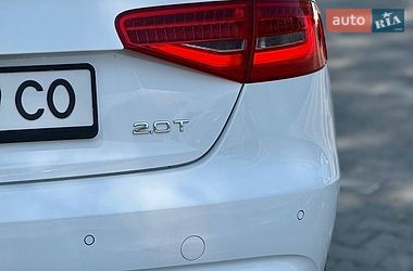 Седан Audi A4 2012 в Чернівцях