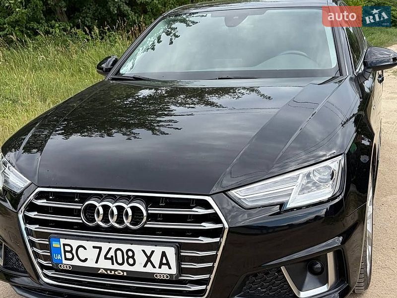 Седан Audi A4 2019 в Львові