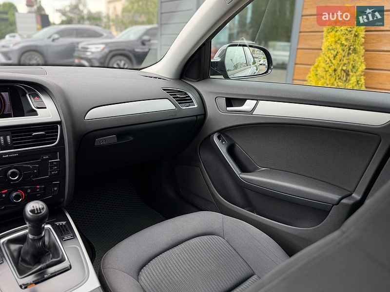 Седан Audi A4 2010 в Шептицькому