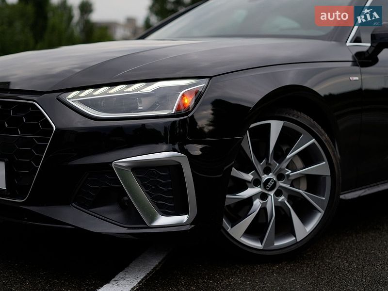 Седан Audi A4 2020 в Киеве