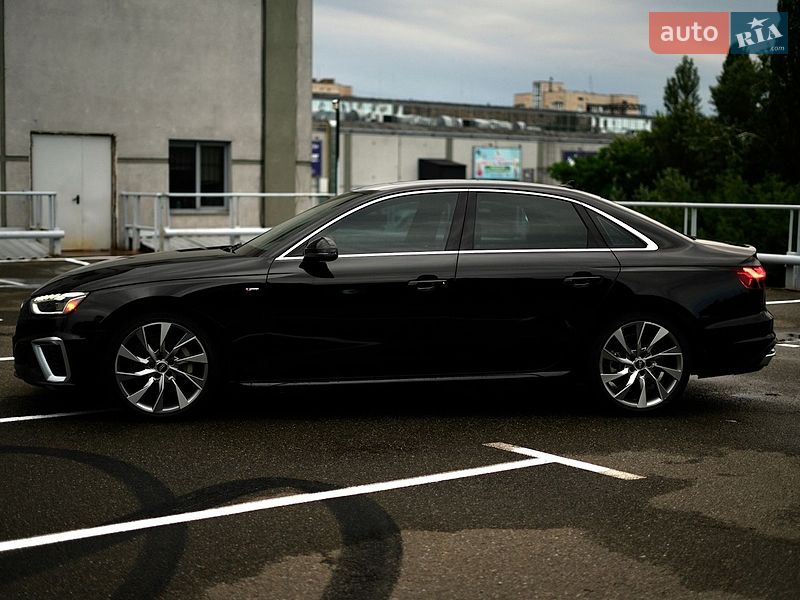Седан Audi A4 2020 в Киеве