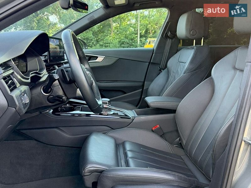 Седан Audi A4 2023 в Одессе