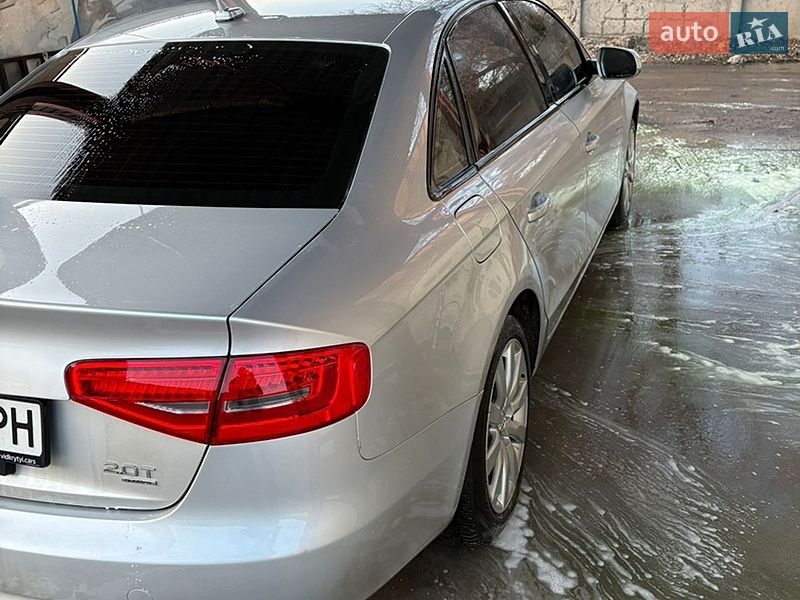 Седан Audi A4 2012 в Черкассах