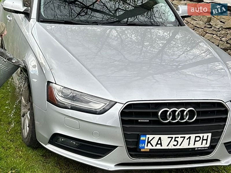 Седан Audi A4 2012 в Черкассах