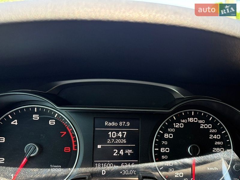 Седан Audi A4 2012 в Черкассах