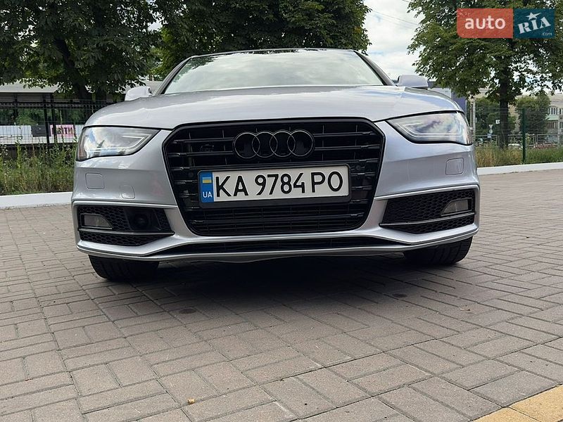 Седан Audi A4 2015 в Киеве