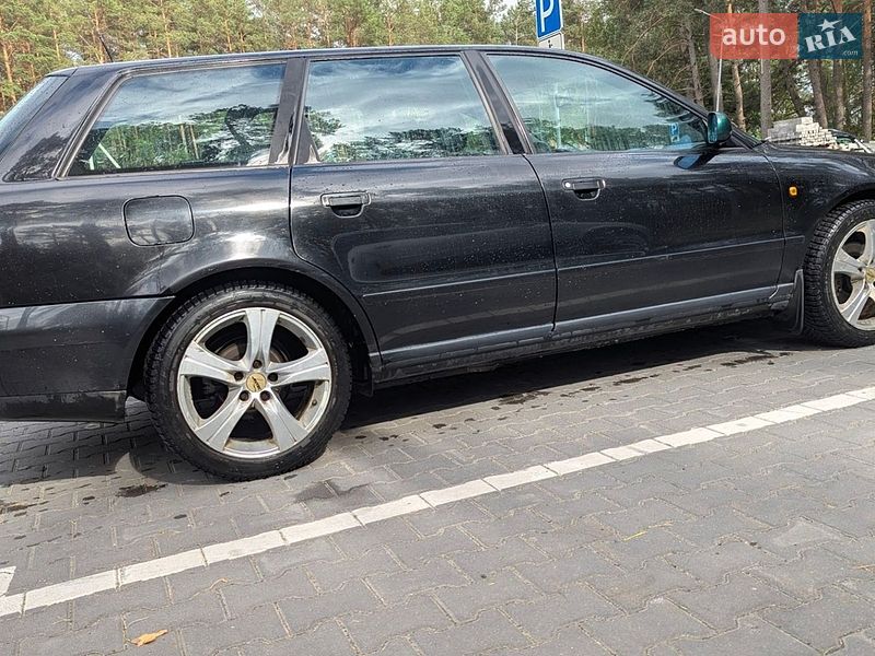 Универсал Audi A4 1998 в Маневичах