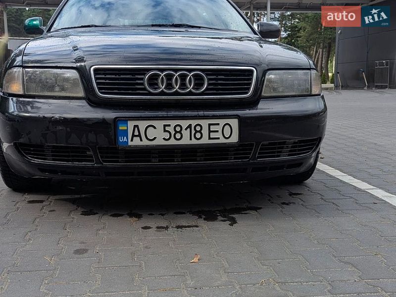 Универсал Audi A4 1998 в Маневичах