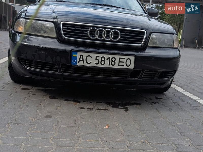 Универсал Audi A4 1998 в Маневичах
