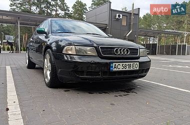 Универсал Audi A4 1998 в Маневичах