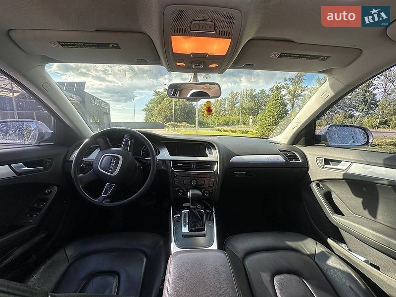 Седан Audi A4 2010 в Кагарлыке