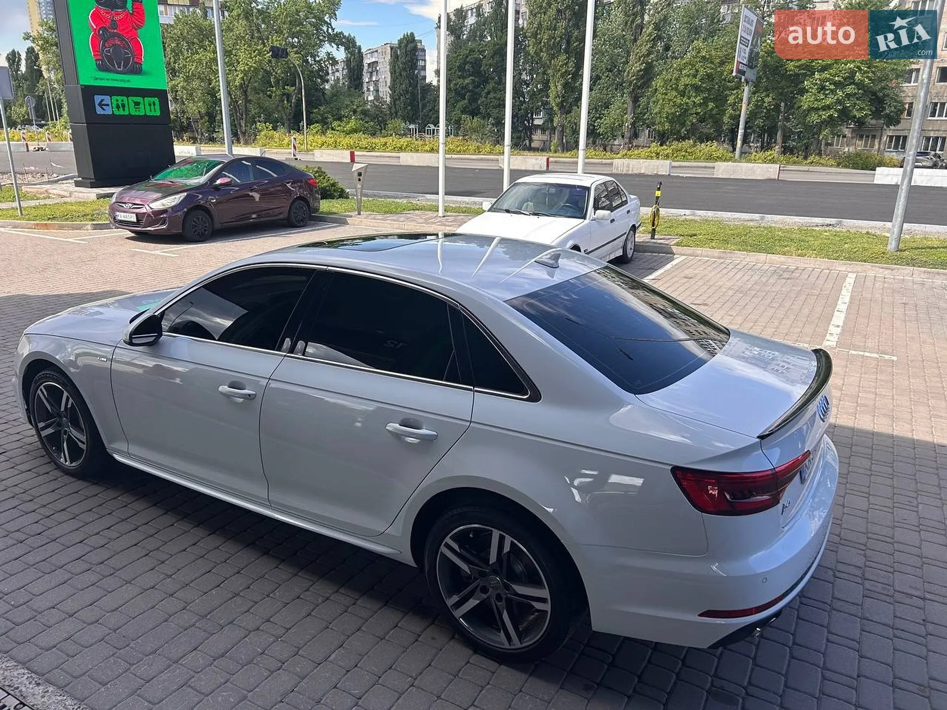 2016 Audi A4 - мініатюра 13