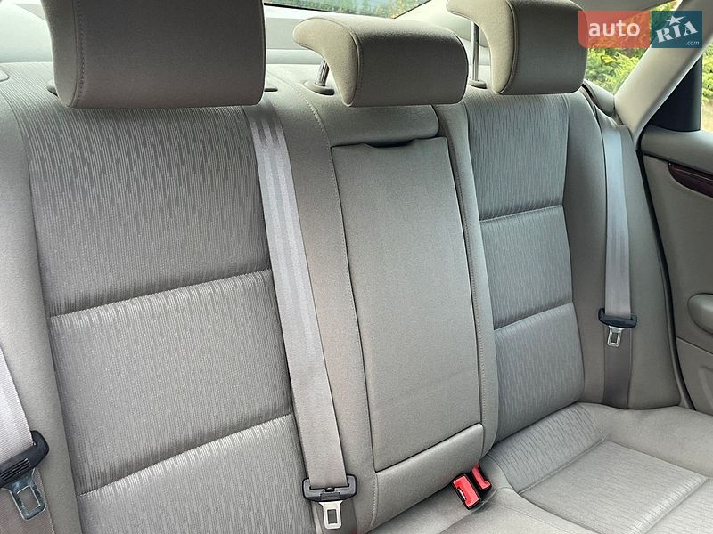 Седан Audi A4 2007 в Сарнах