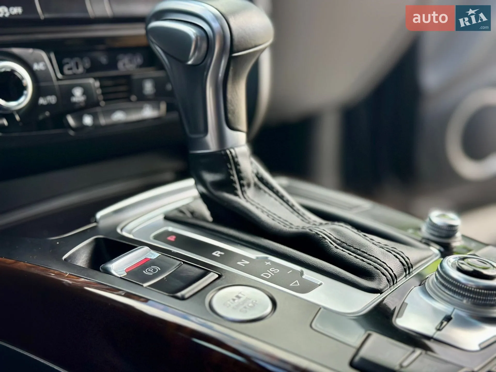 2016 Audi A4 - мініатюра 37