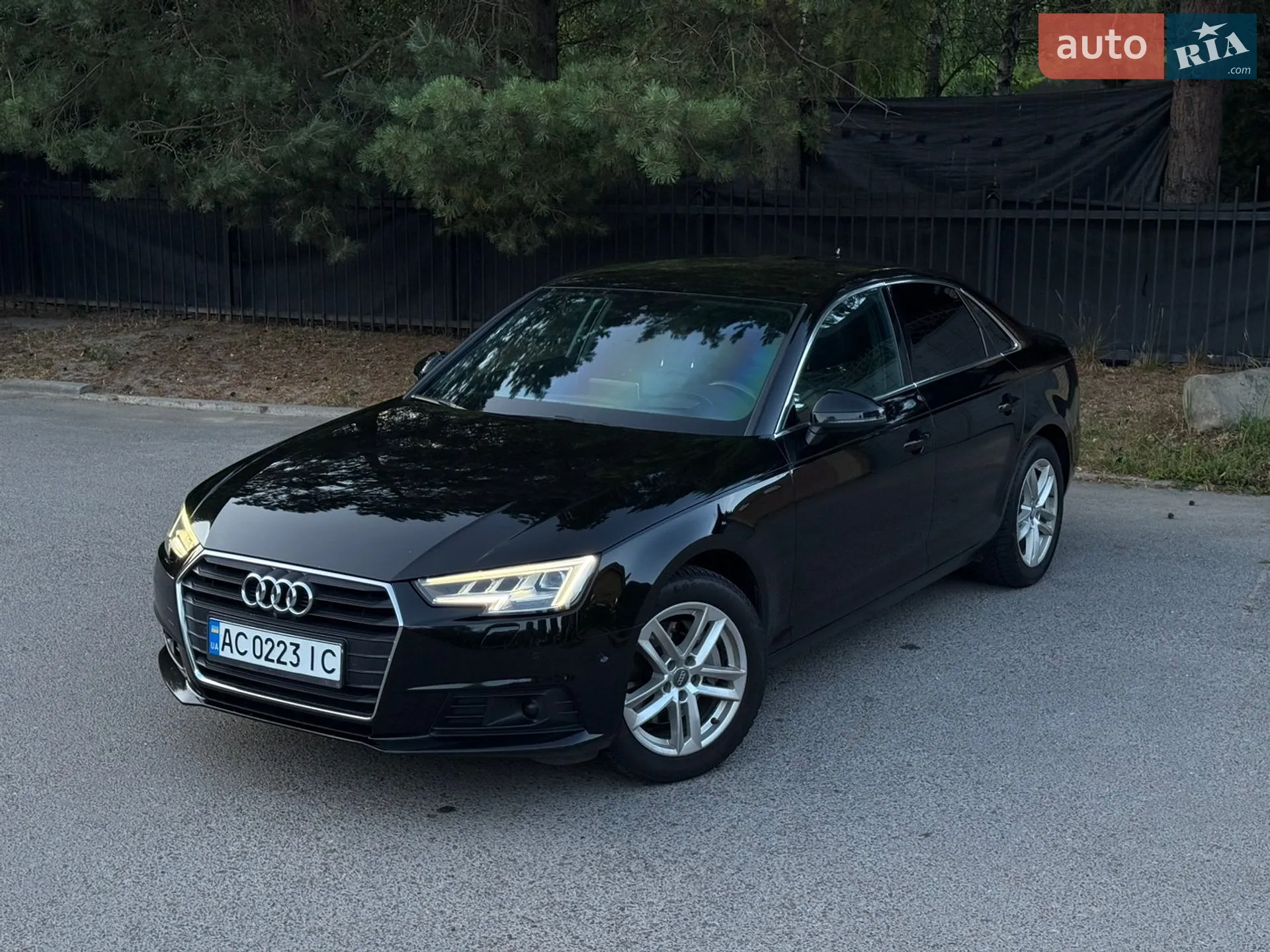 2016 Audi A4 - мініатюра 38