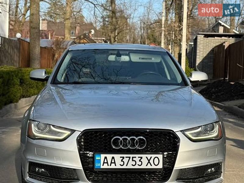 Седан Audi A4 2013 в Хмельницком