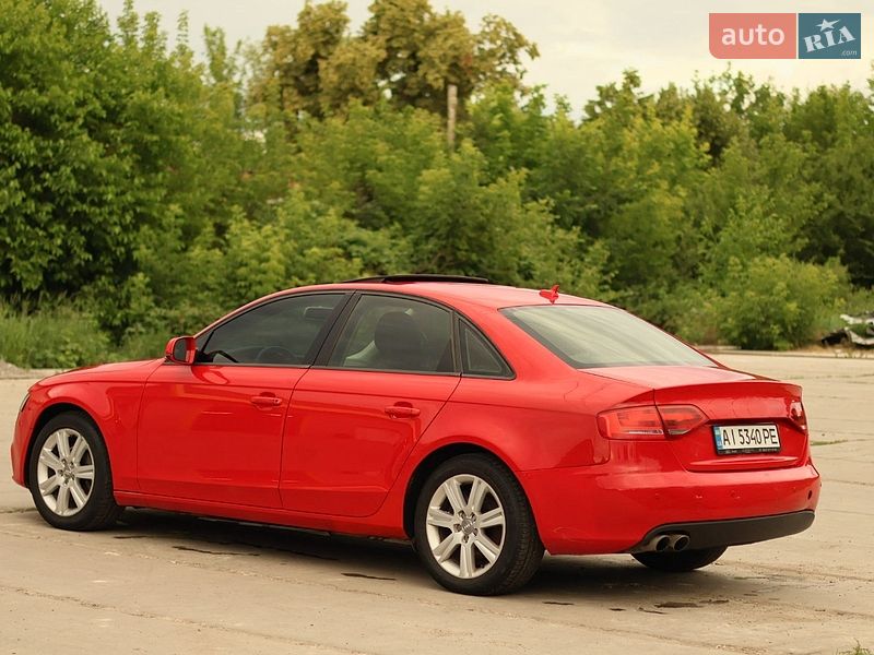 Седан Audi A4 2010 в Изюме