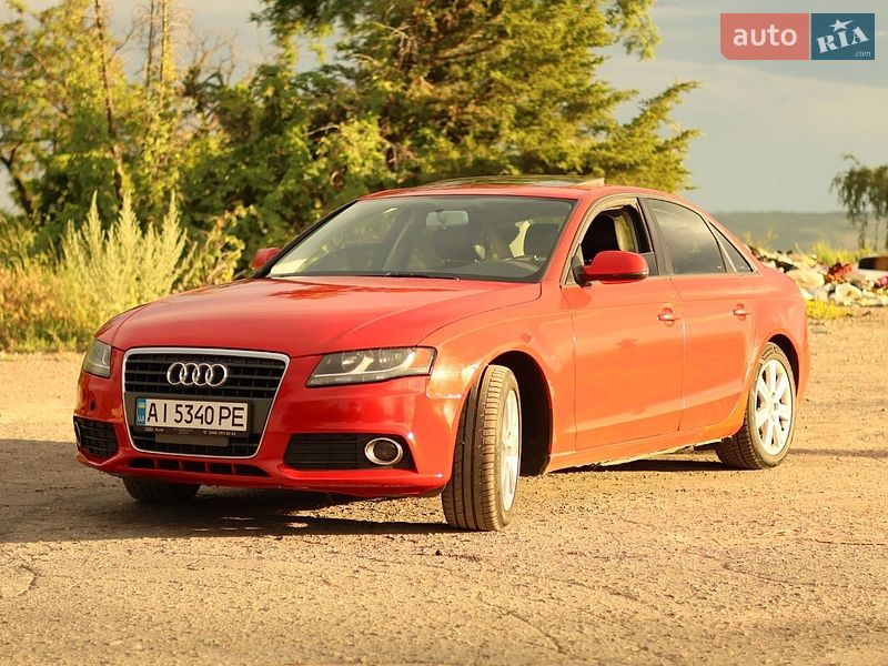 Седан Audi A4 2010 в Изюме