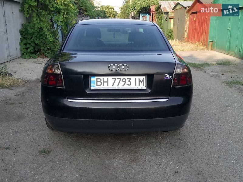 Седан Audi A4 2002 в Одессе