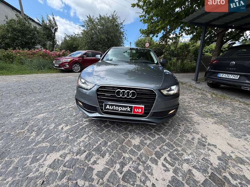 Седан Audi A4 2015 в Киеве