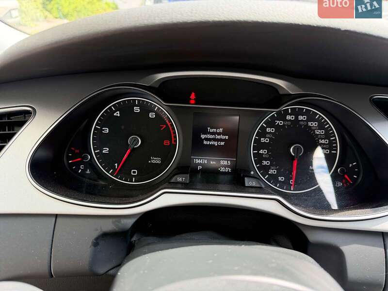 Седан Audi A4 2015 в Киеве