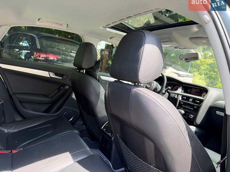 Седан Audi A4 2015 в Киеве