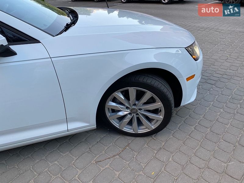 Седан Audi A4 2016 в Луцке