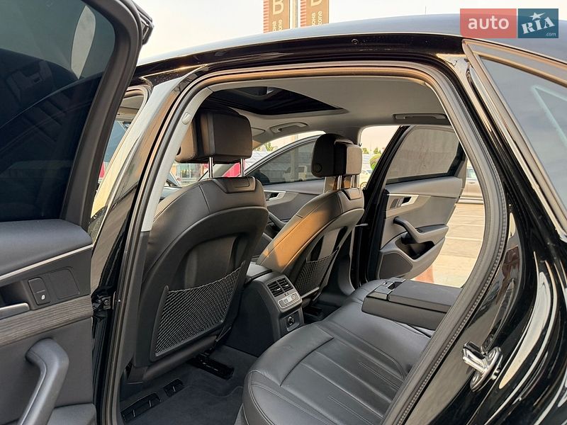 Седан Audi A4 2018 в Киеве