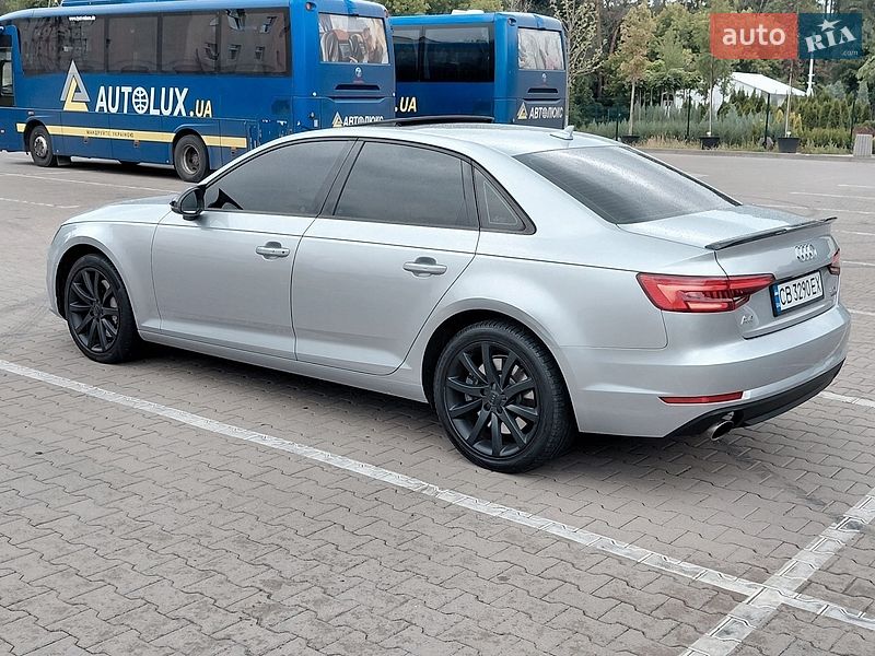 Седан Audi A4 2016 в Чернигове